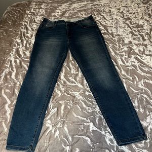 Curve Appeal Stretch Jeans.